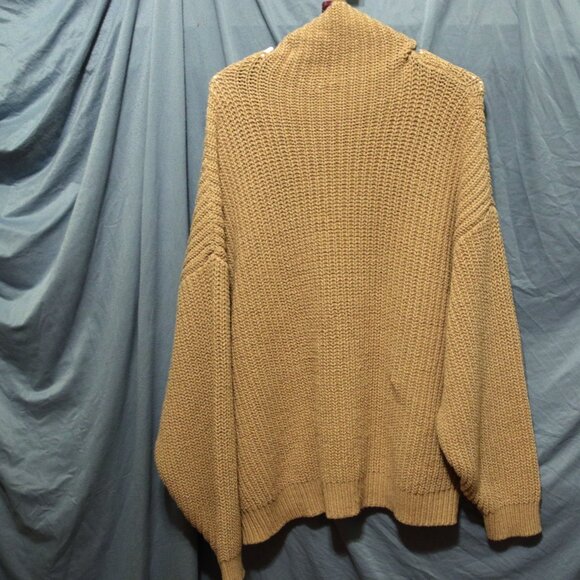 Free People sz Large OVERSIZED Sweater - Picture 2 of 4